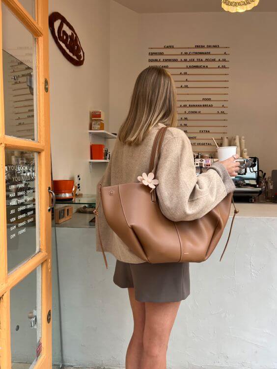 Olivia – Tote Bag Chic con Doppio Manico e Tracolla Rimovibile