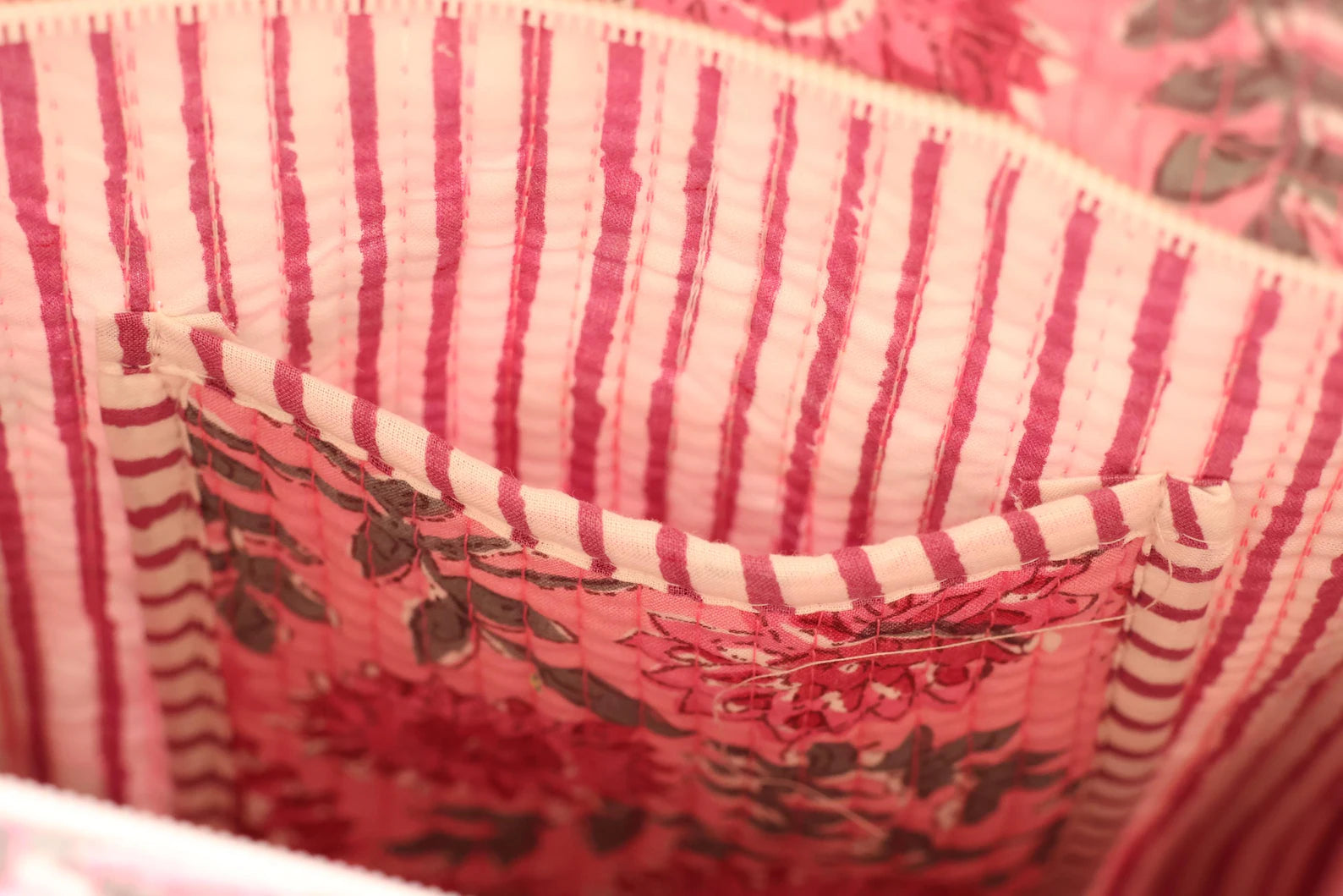 Borsa Tote Rosa Trapuntata in Cotone – Shopper Riutilizzabile Quotidiana