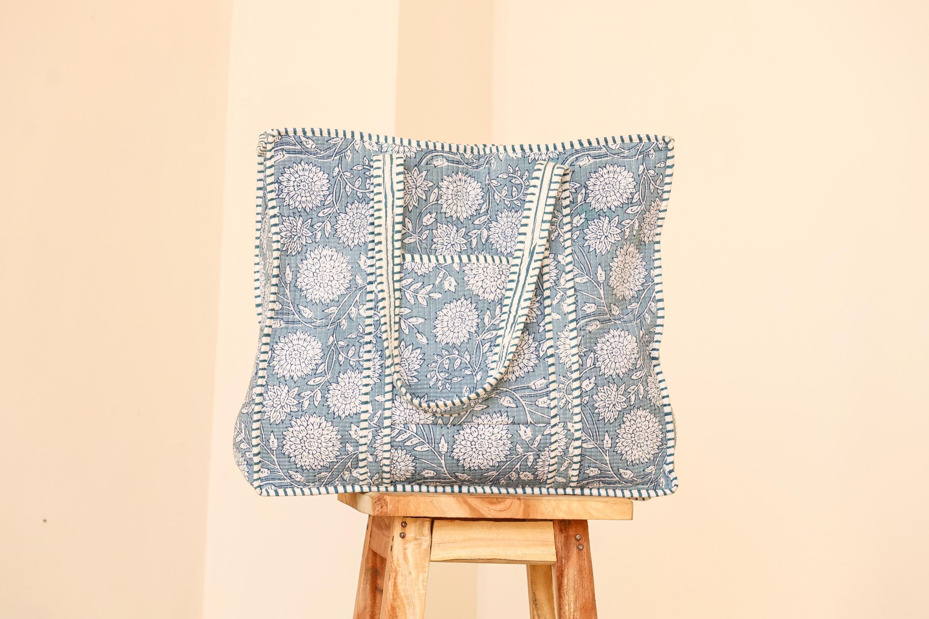 Borsa Tote in Cotone con Fiori Blu – Borsa a Spalla Artigianale