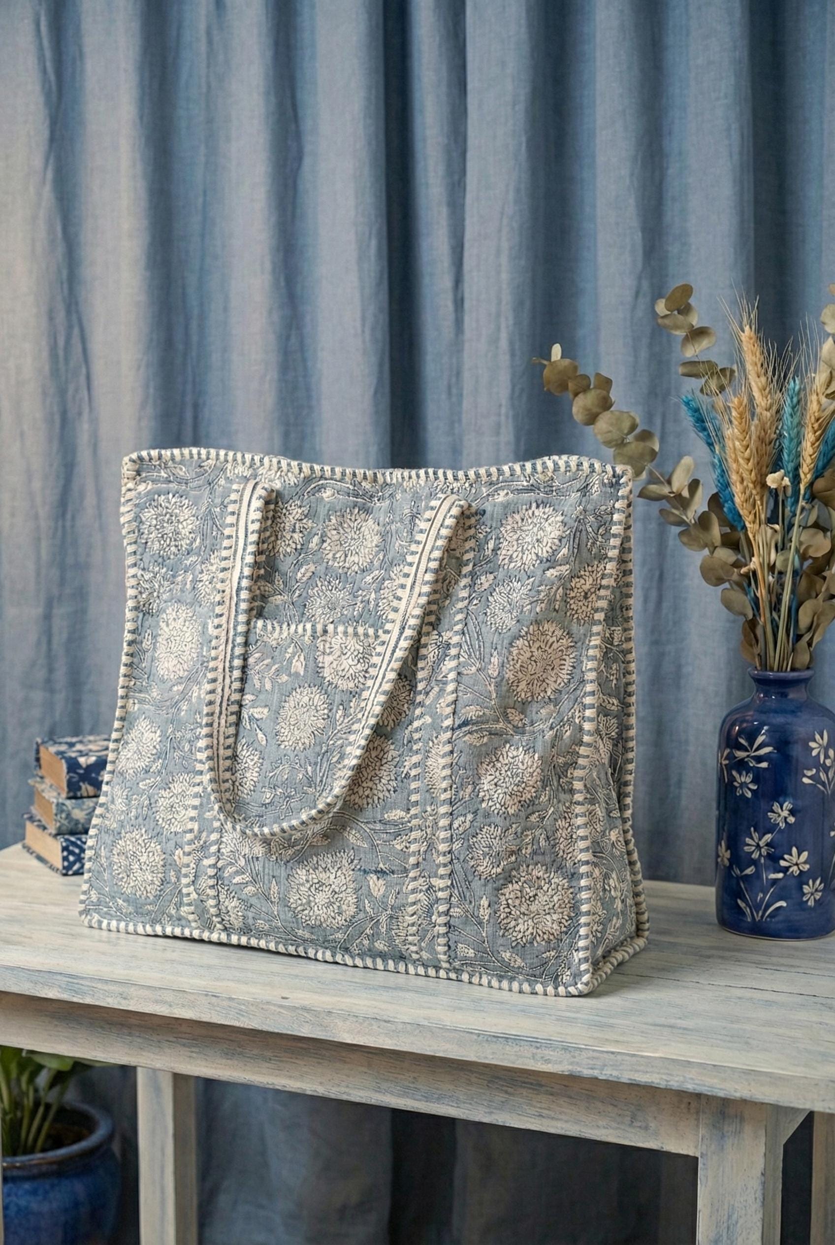 Borsa Tote in Cotone con Fiori Blu – Borsa a Spalla Artigianale