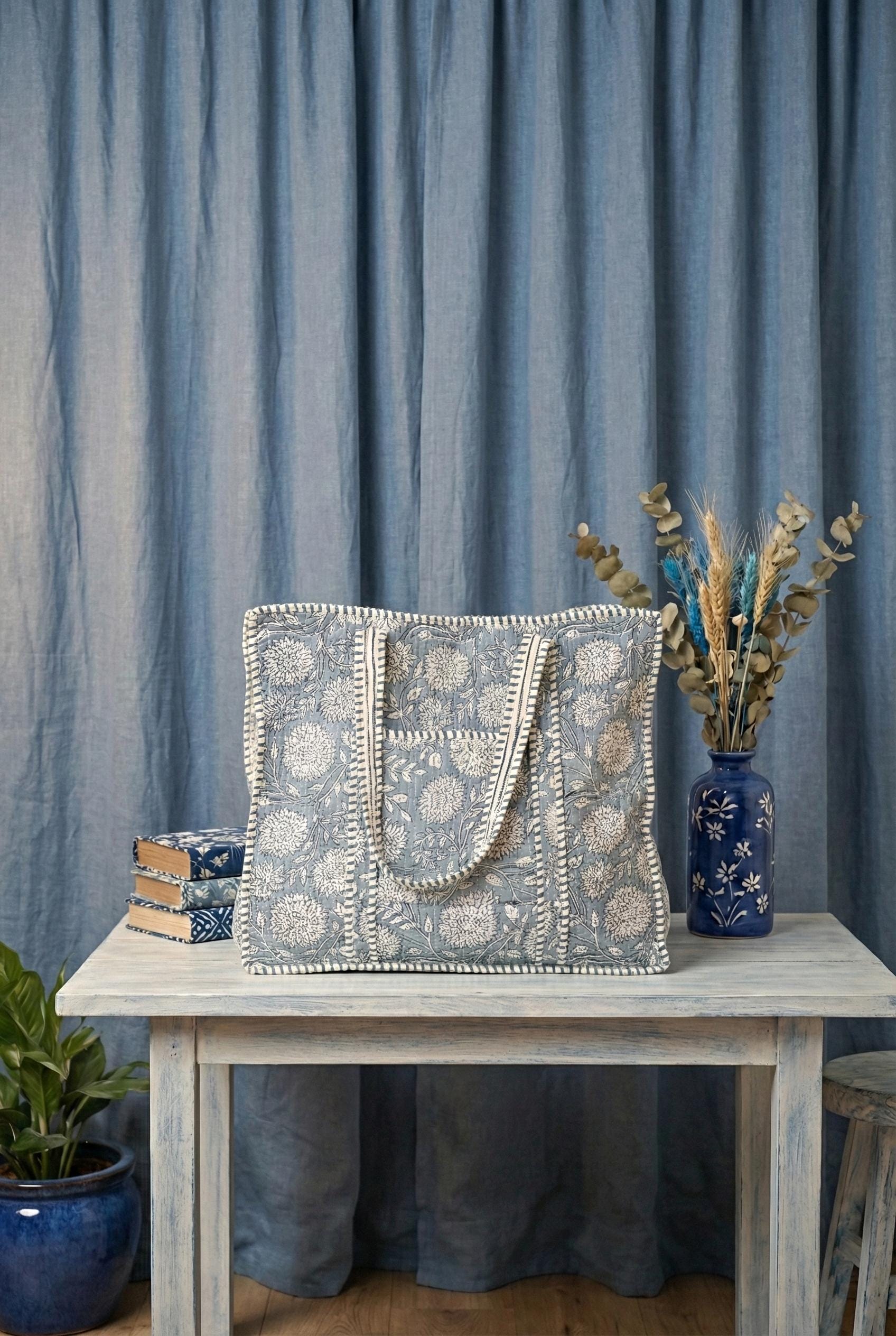 Borsa Tote in Cotone con Fiori Blu – Borsa a Spalla Artigianale